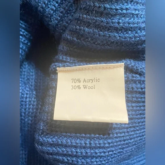 NWT VHNY WOMENS OVERSIZED SWEATER WITH REMOVABLE SLEEVES SIZE L/XL IN BLUE - Picture 7 of 9